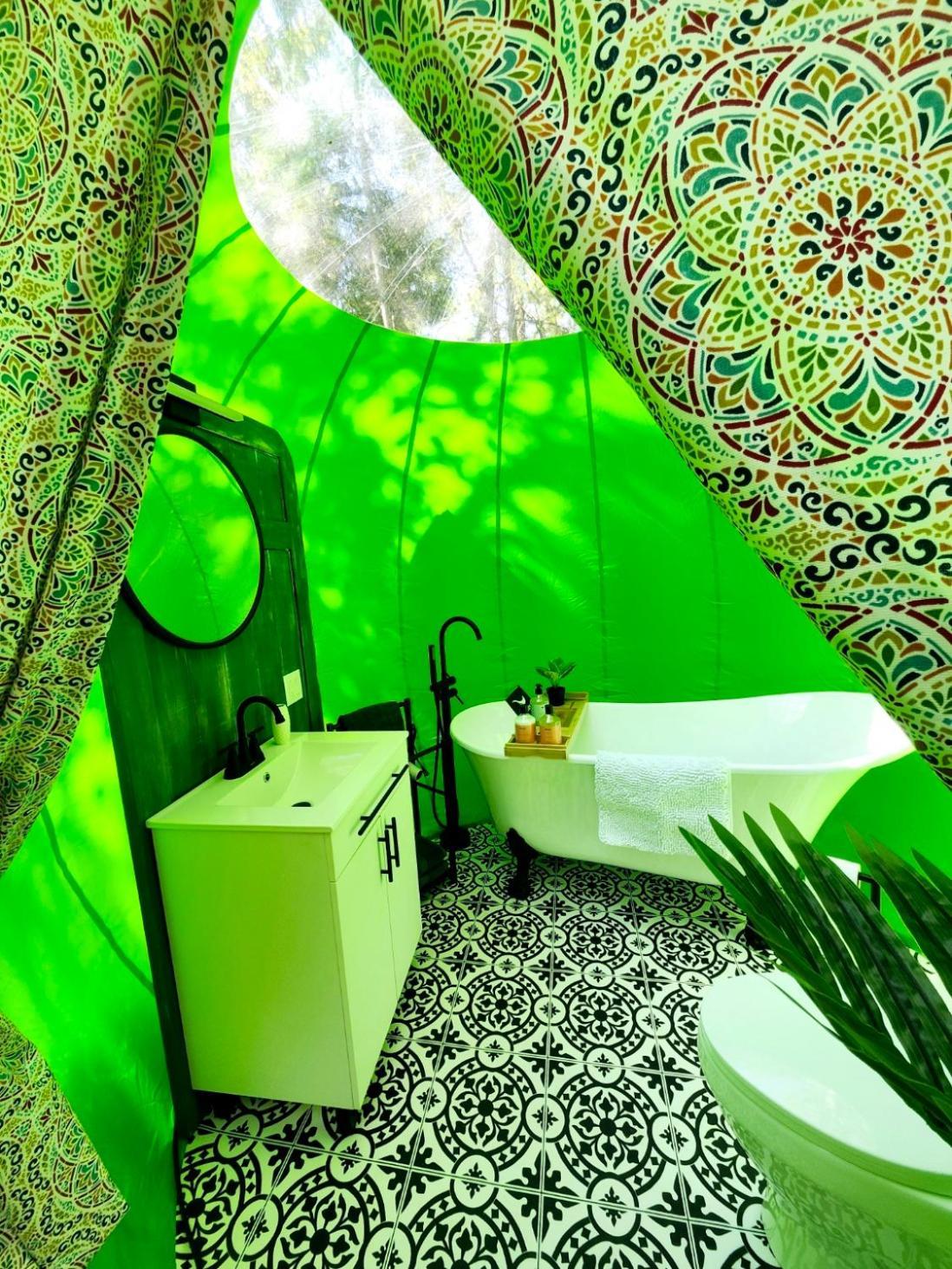 Estrella Glamping Hotel Caraquet Eksteriør billede